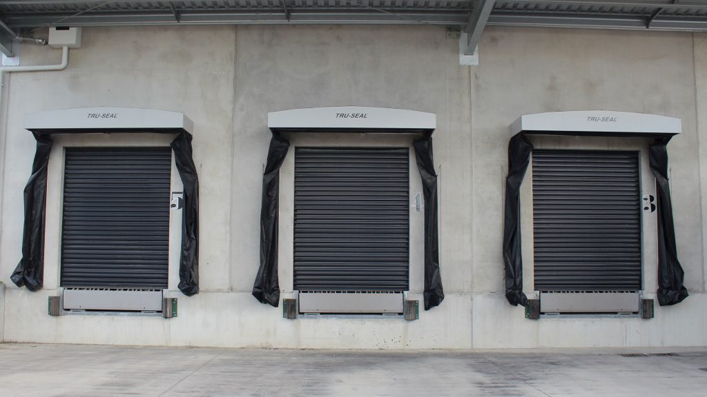 Dock Seal, dock seals, inflatable dock seals, dock loading systems, truck dock, truck dock shelter