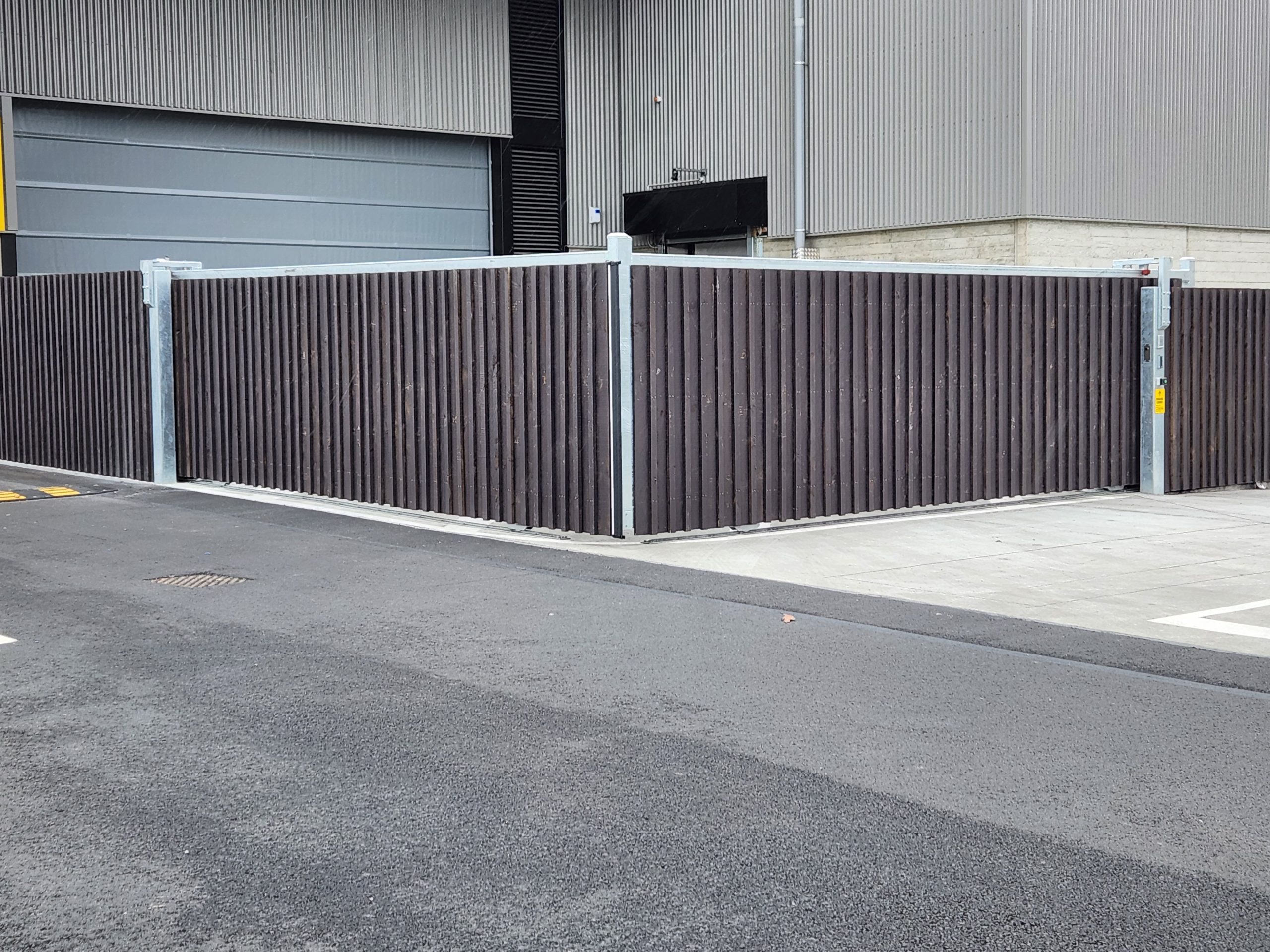 Sliding Gate, Tracked Gate, Commercial Sliding Gate, Industrial Gate