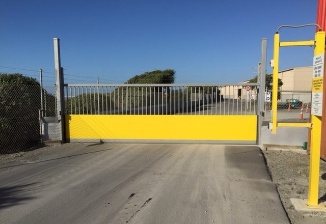 Commercial Tracked Gates, tracked gates, rodent Resistant gate, commercial sliding gates