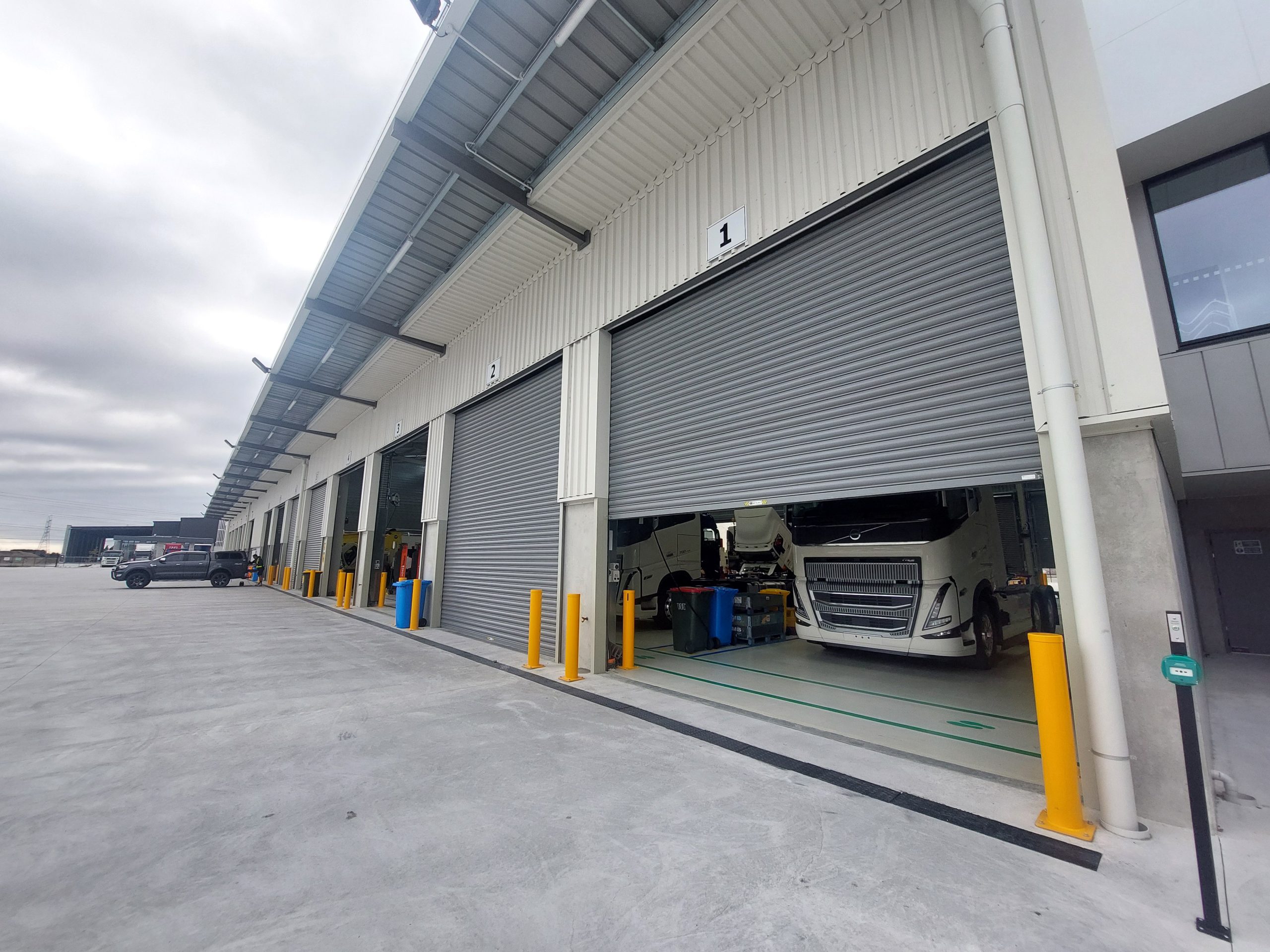 https://manufacture.aragroup.co.nz/wp-content/uploads/2025/05/Truckstops-Roller-Doors-3-scaled.jpg